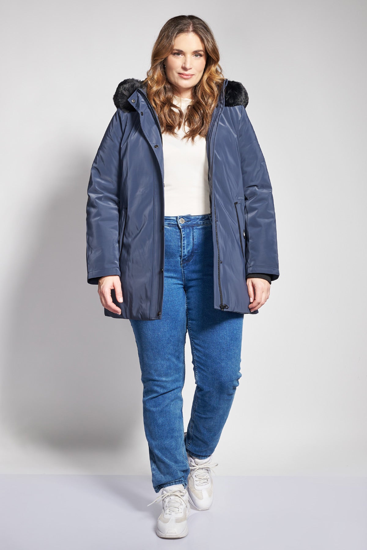 Waterproof Parka jacket with fur on hood and internal straps - Blue