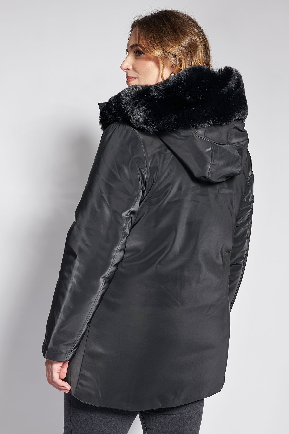 Waterproof Parka jacket with fur on hood and internal straps - Black