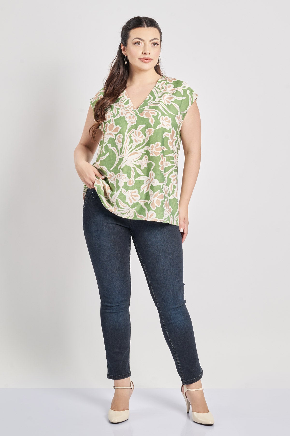 Sleeveless floral print blouse linen look - Green