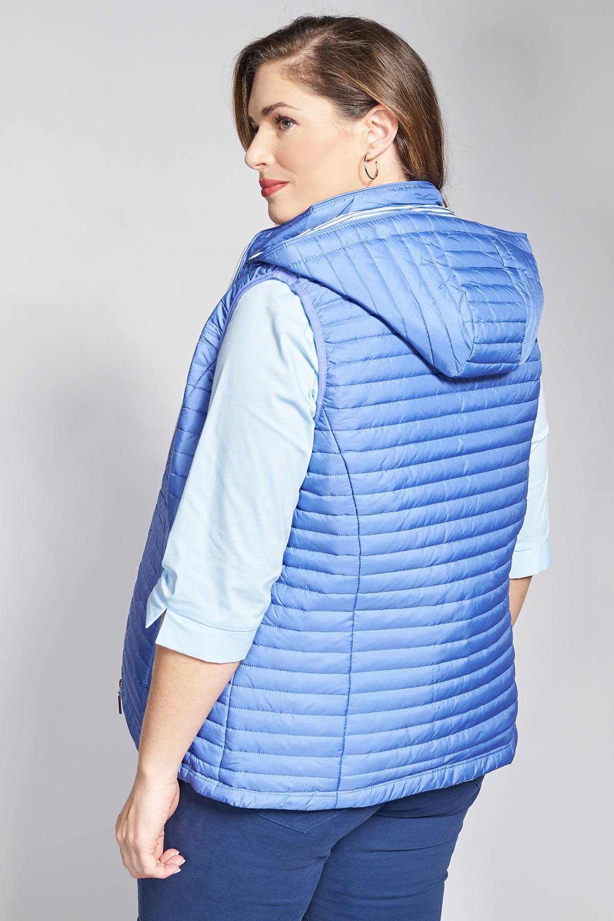 Sleeveless quilted jacket with striped hood - Indigo