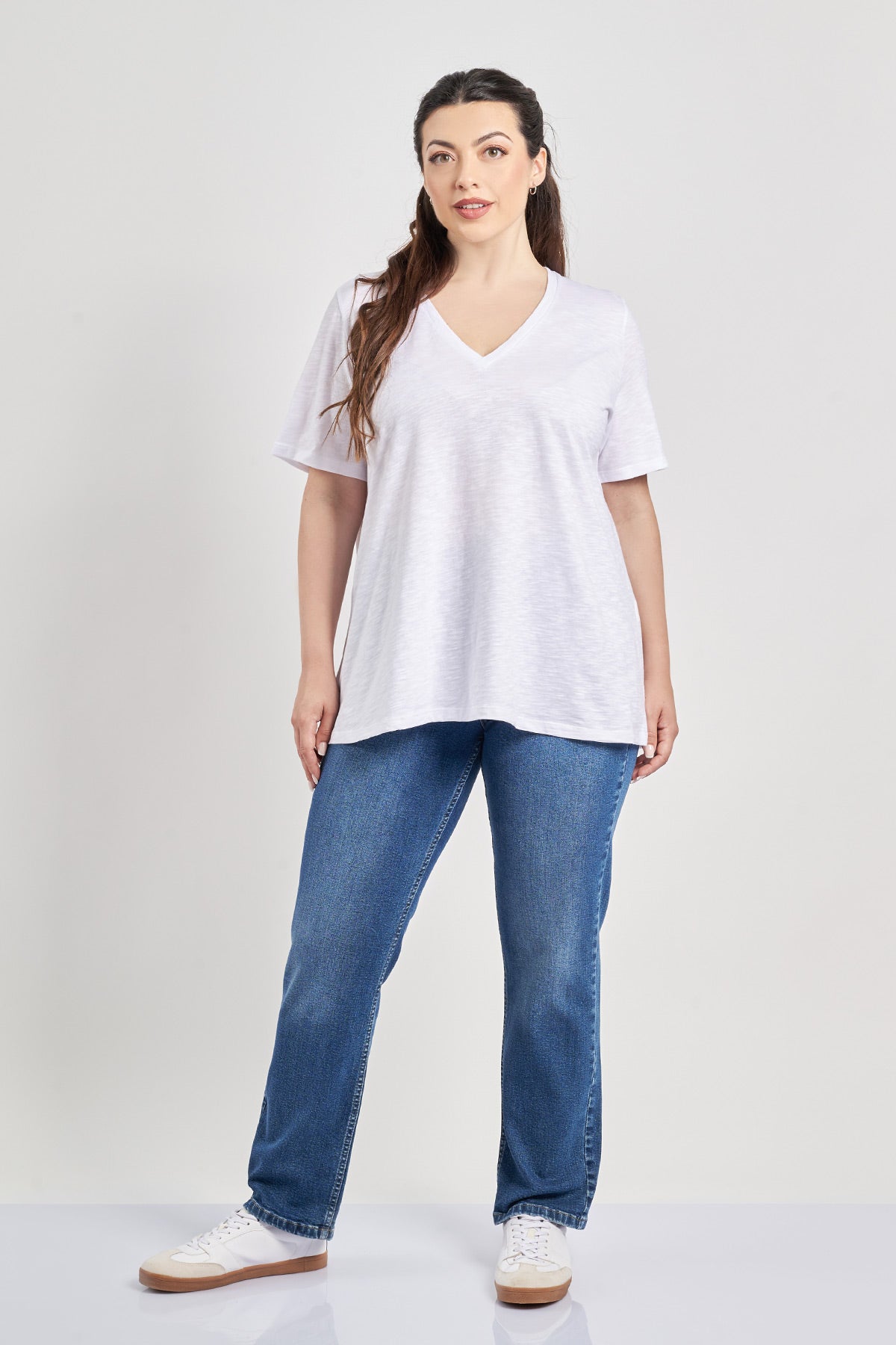 Basic cotton blouse with V - White
