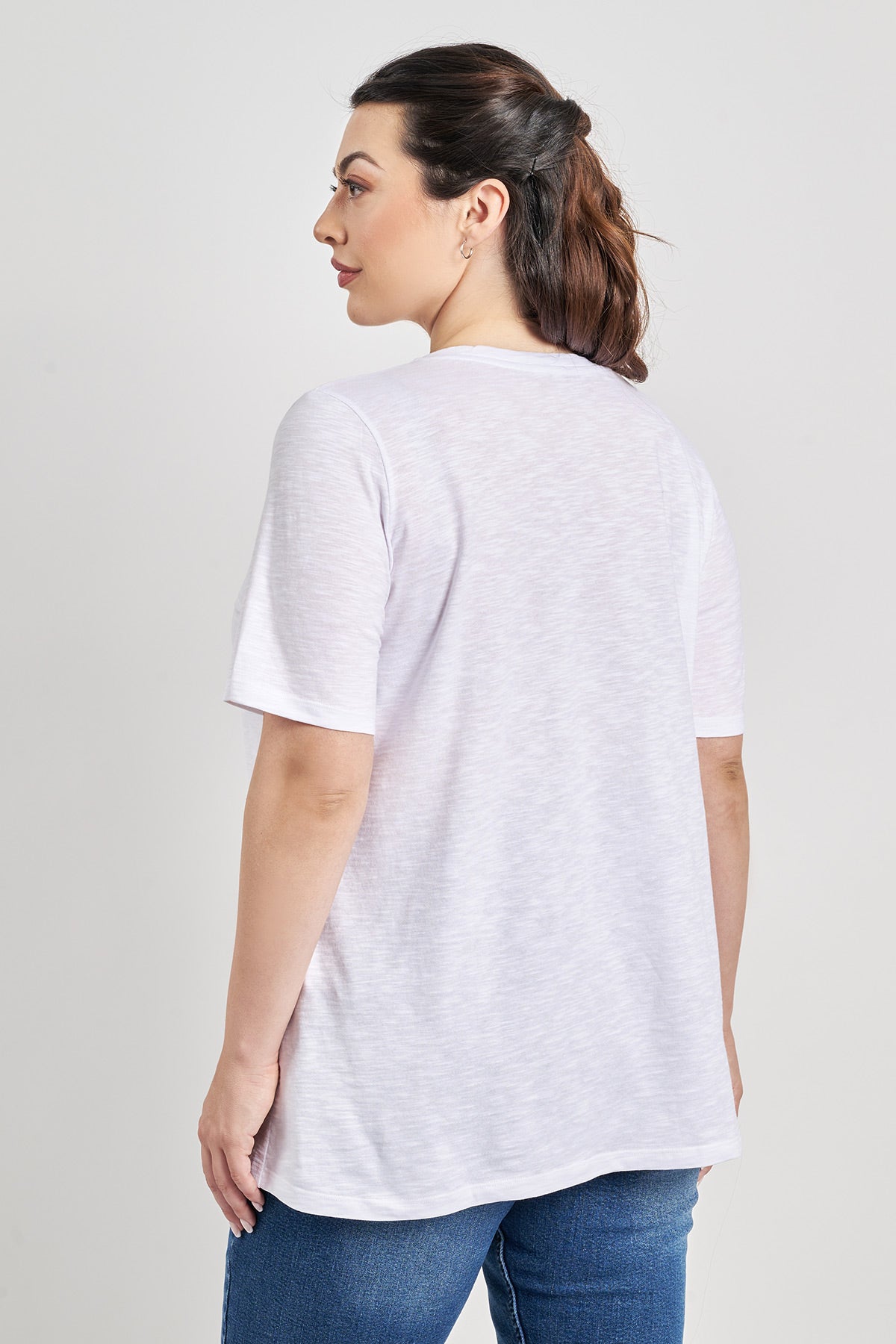 Basic cotton blouse with V - White
