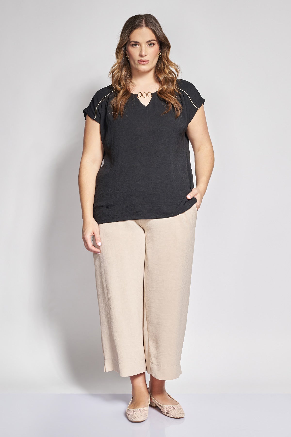Washed Textured Cropped Wide-Leg Trousers - Beige