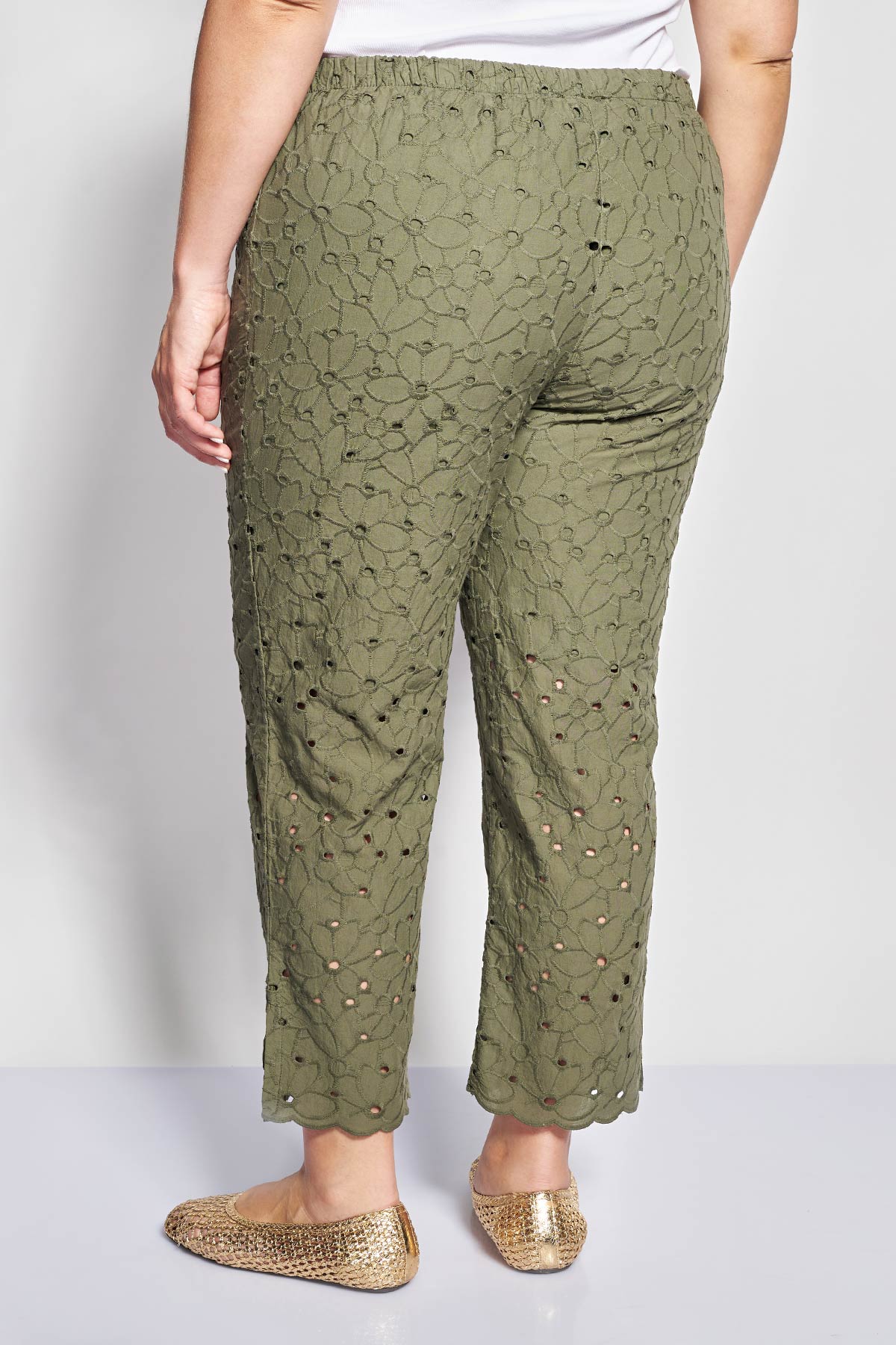 Cropped βαμβακερό παντελόνι σε σχέδιο broderie - Χακί
