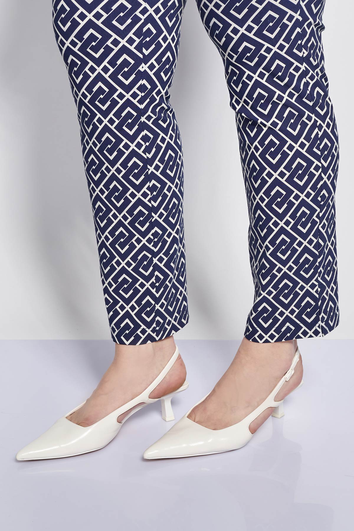 Stretchy Pants with Geometric Print Pattern - Blue