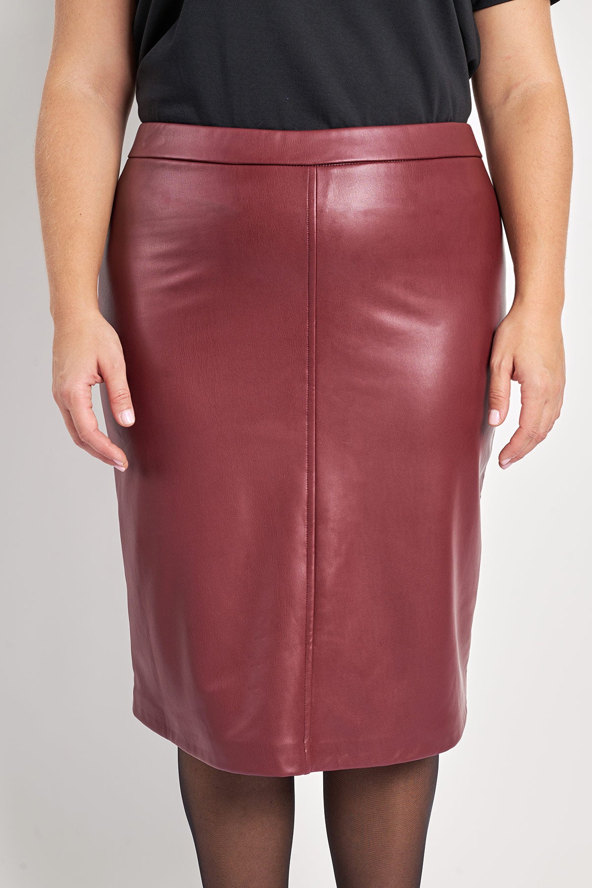 Pencil leather-like skirt - Bordeaux