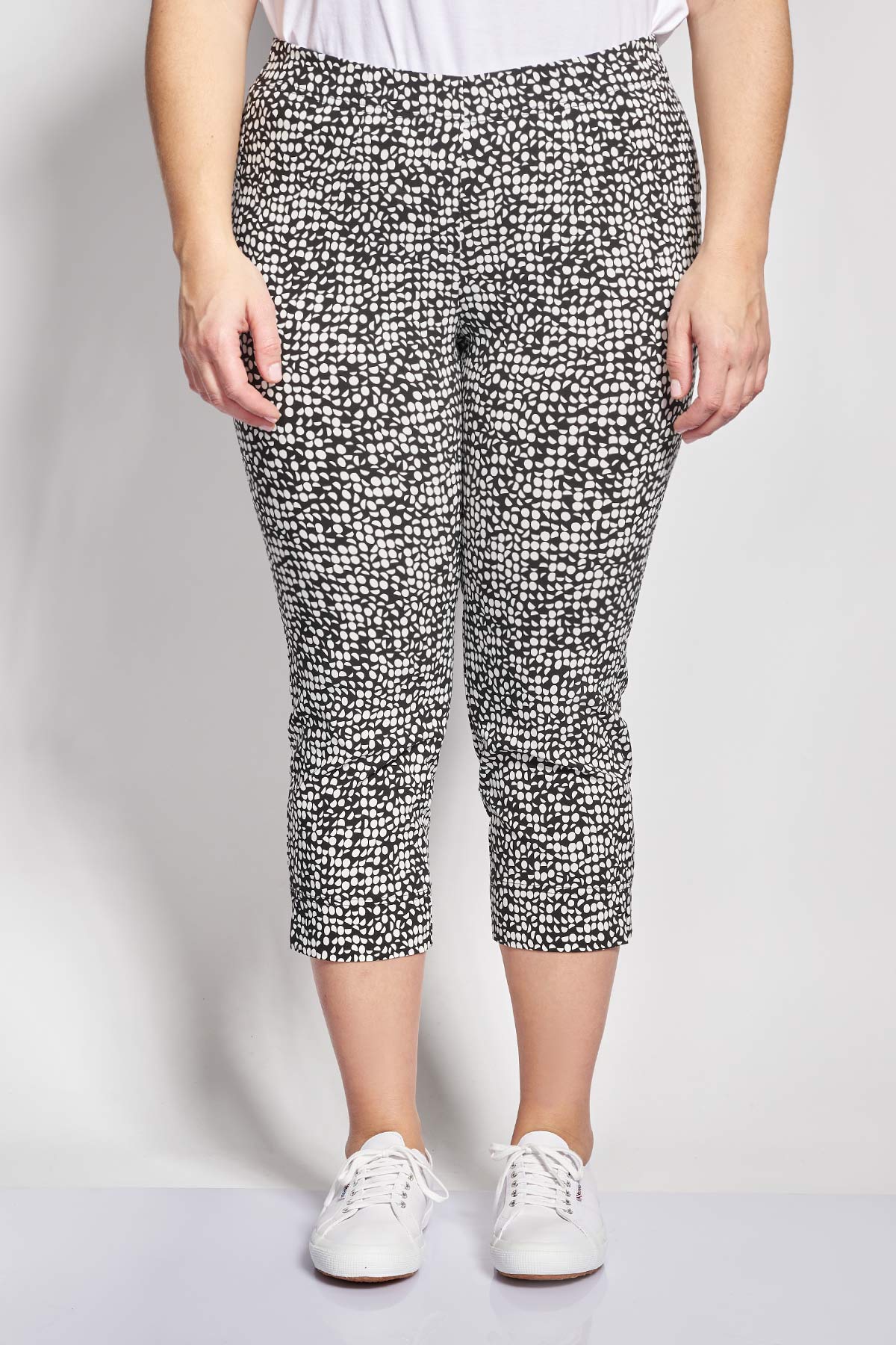 Capri Trousers Geometric Print - Black