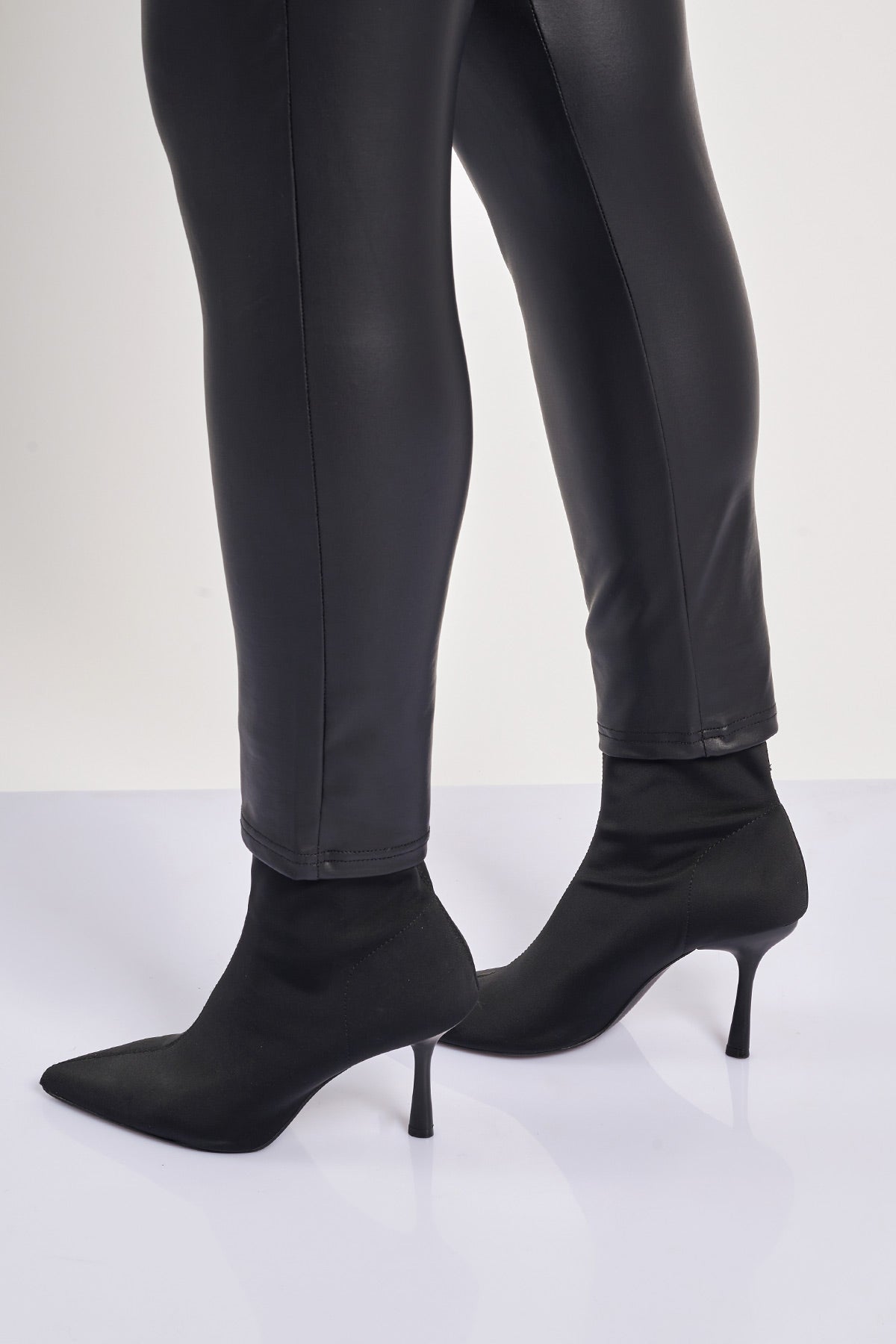 Wet look leather leggings - Black