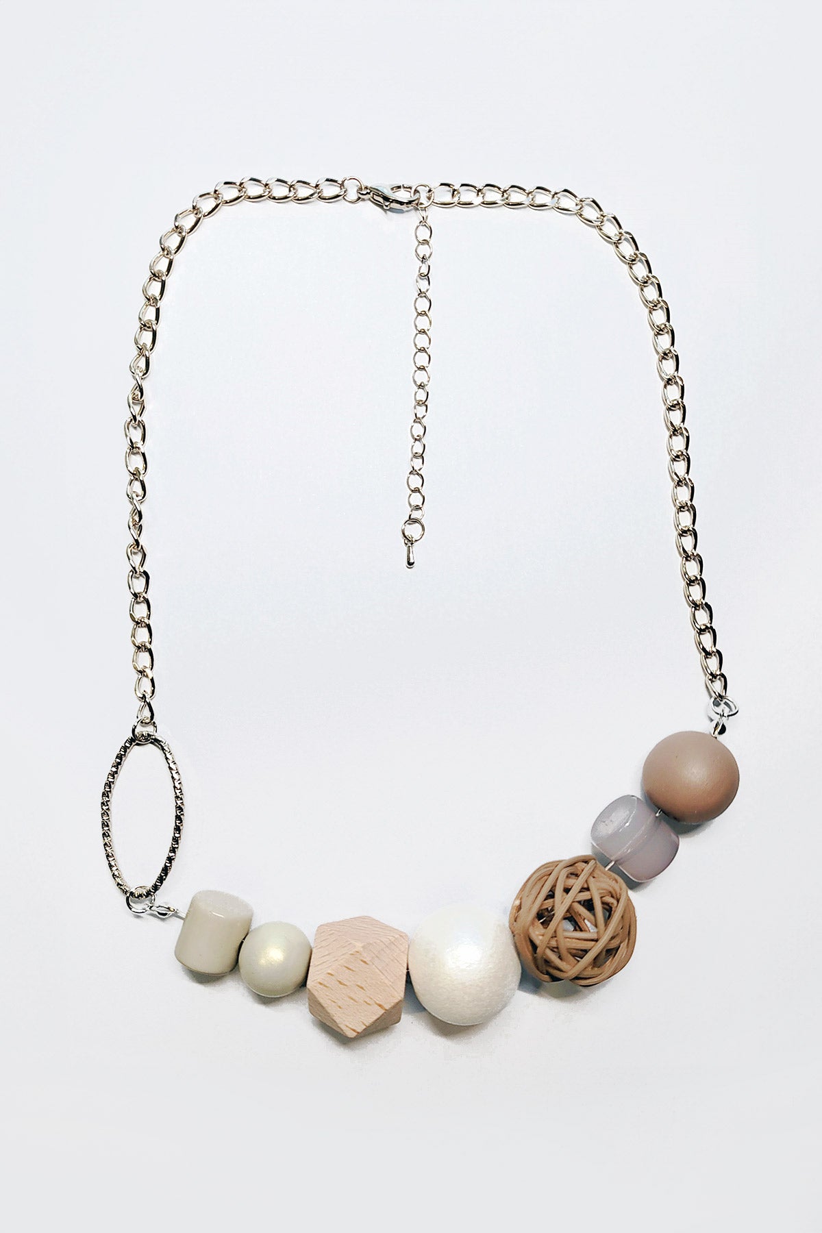 Chain necklace with various beads beige - Beige