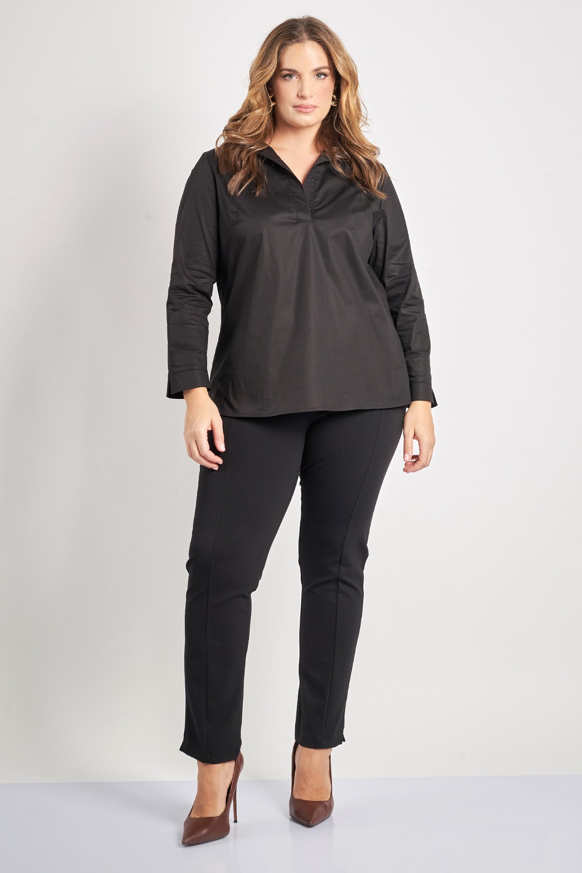Long-sleeved poplin shirt with V and collar - Black