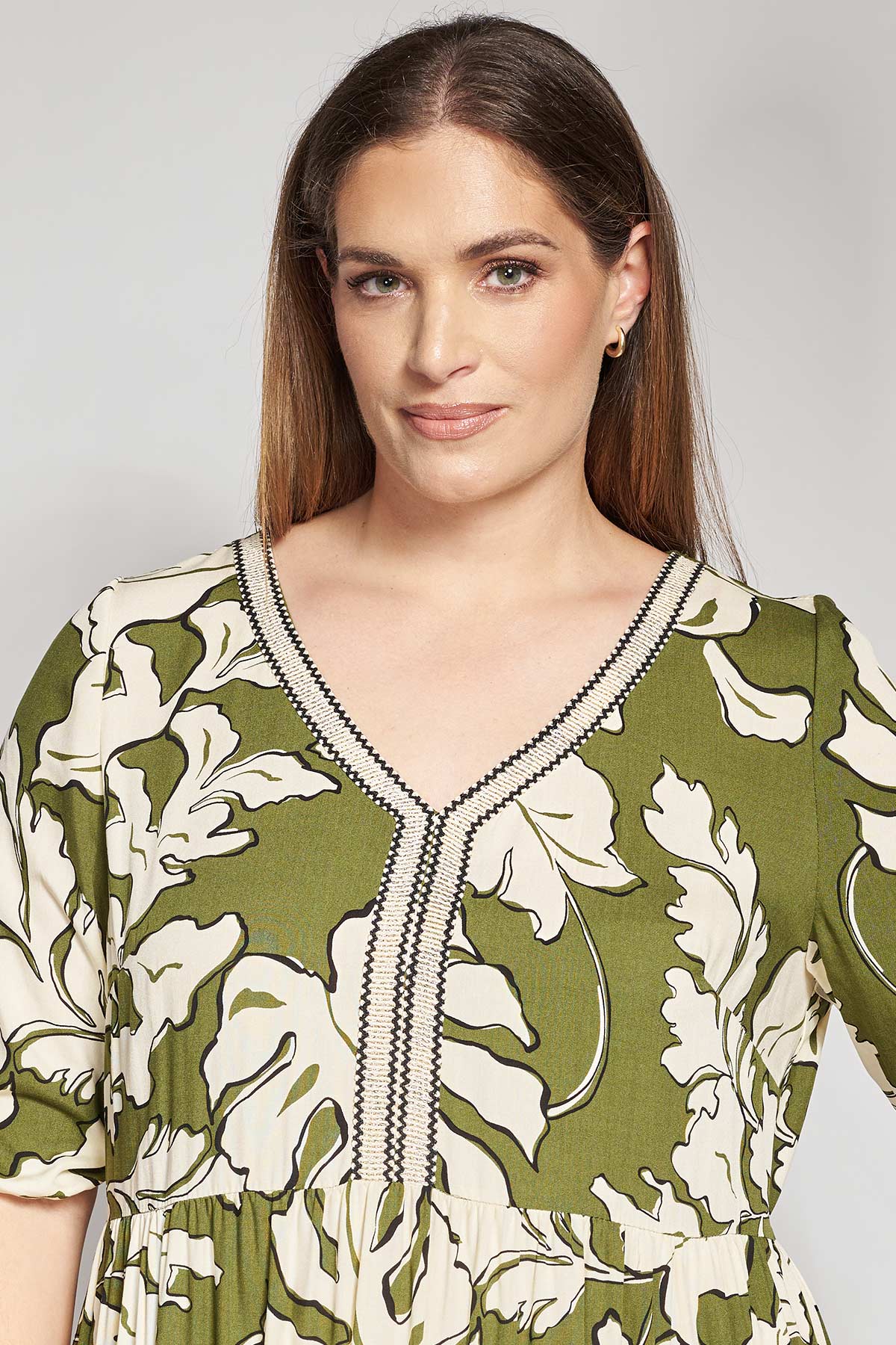 Viscose midi dress with floral pattern - Olive Green