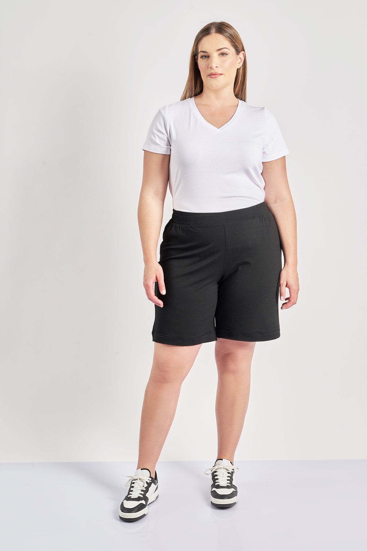 Monochrome viscose shorts - Black