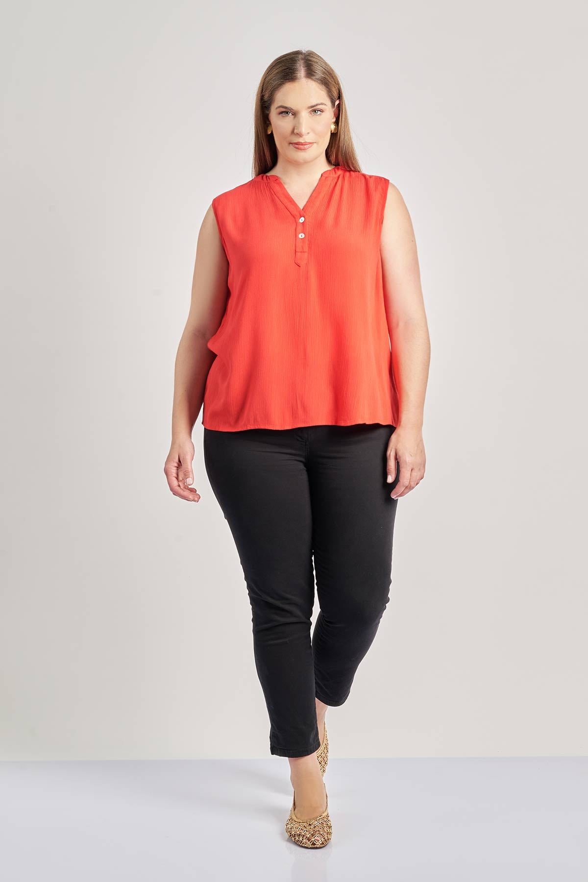 Sleeveless crinkle viscose blouse - Red