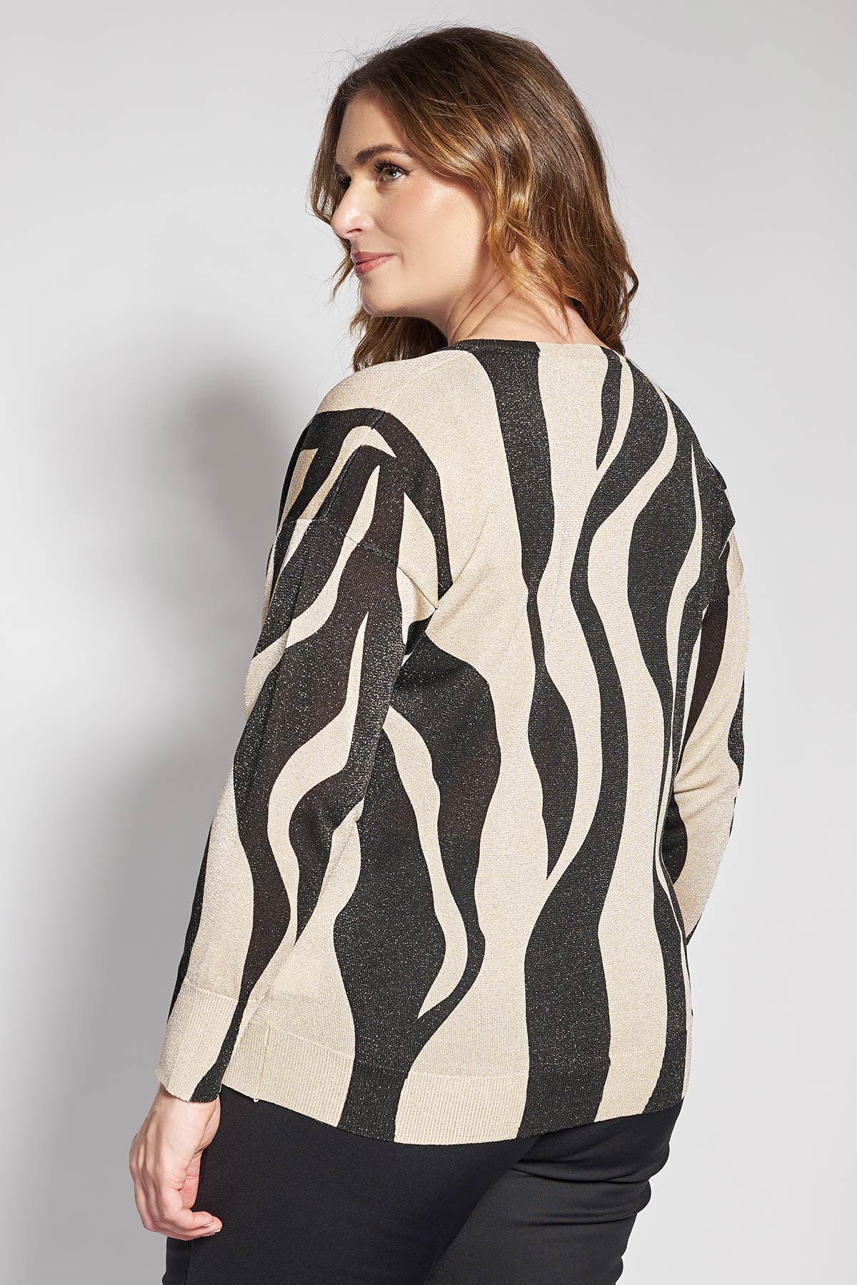 Thin knitted animal print blouse with lurex shine - Beige