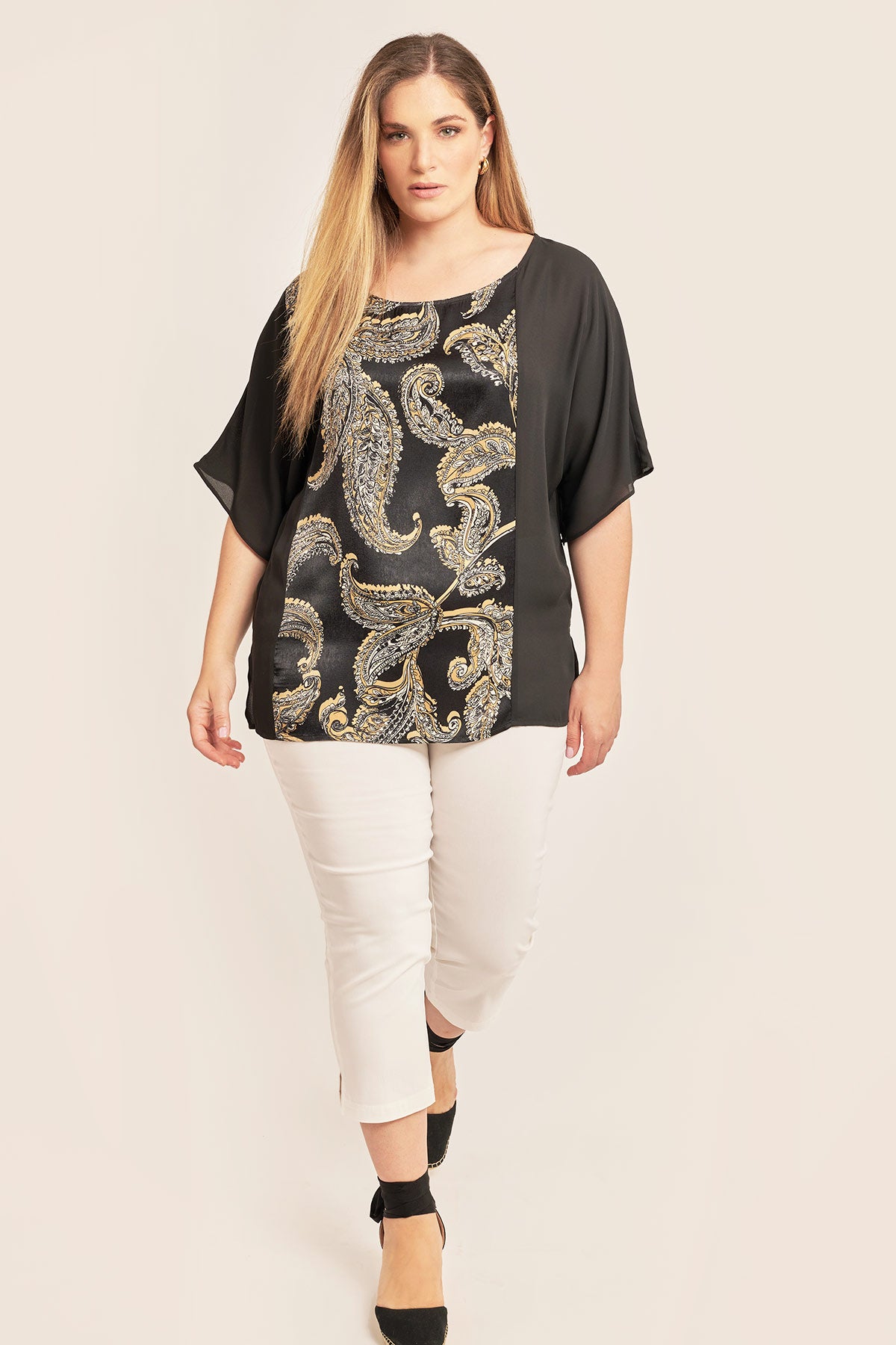 Blouse in paisley design - Beige