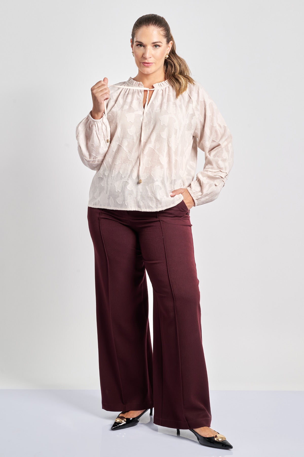 Cotton blouse with embossed floral pattern - Ecru
