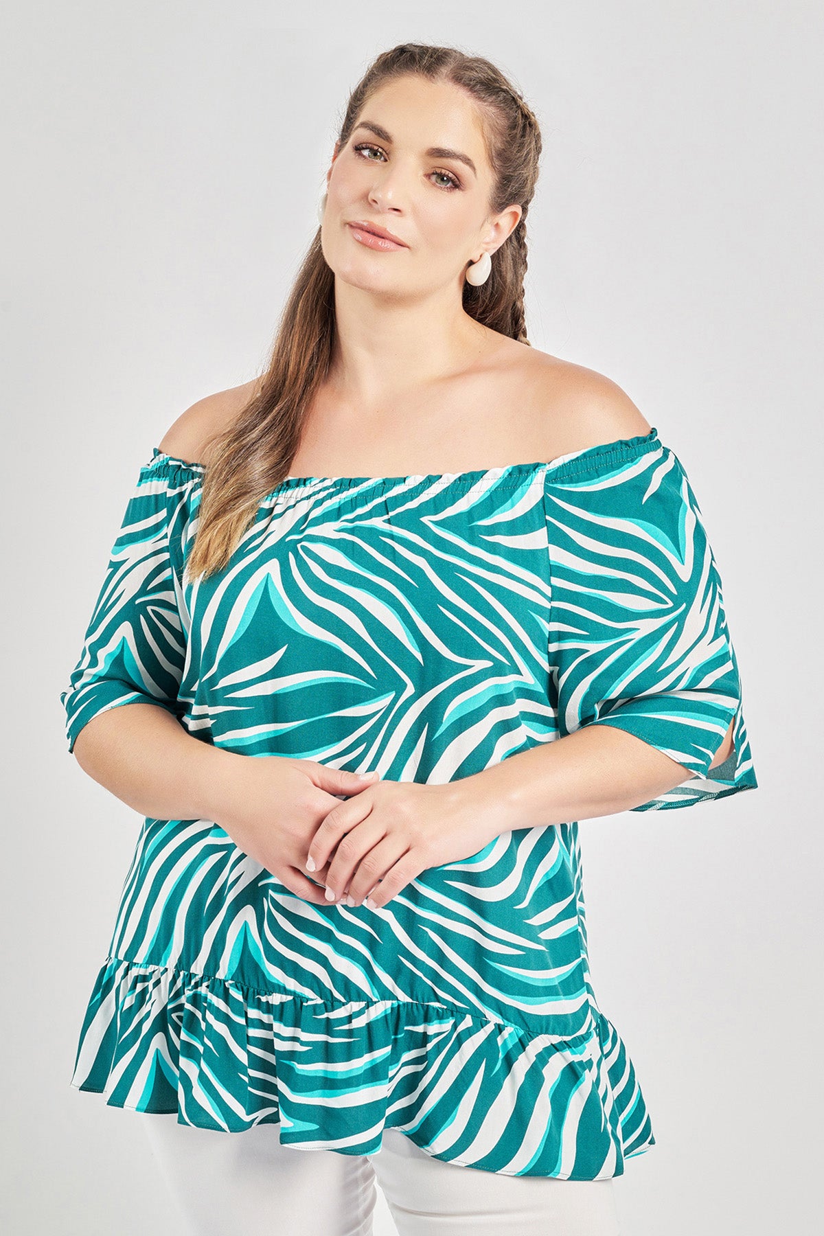 Off-shoulder tropical print viscose blouse with ruffle - Green