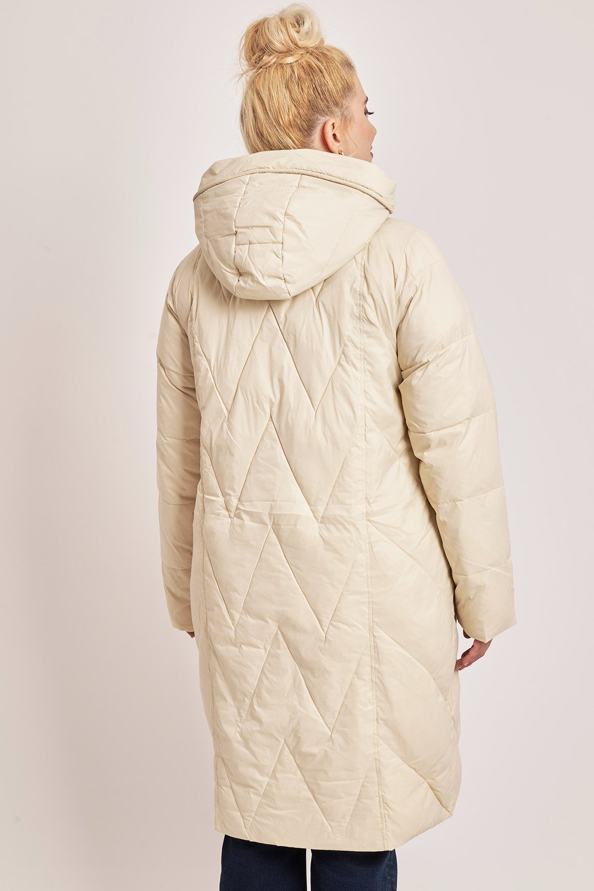 Quilted hooded jacket - Ecru