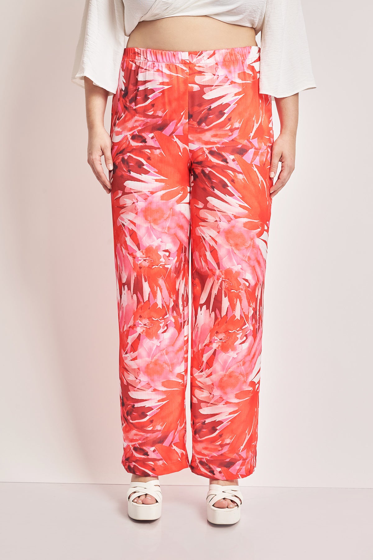 Satin trousers in abstract floral print - Red