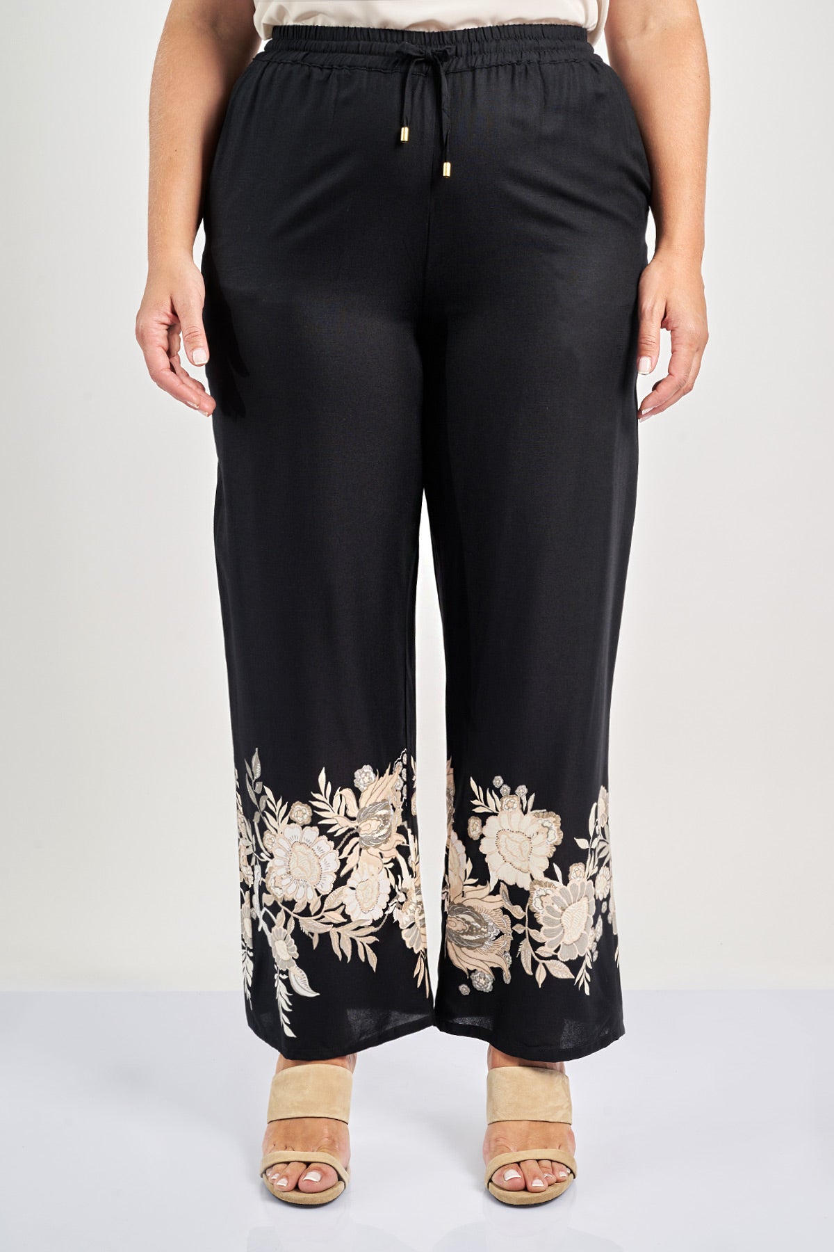 Viscose trousers with floral decoration - Black