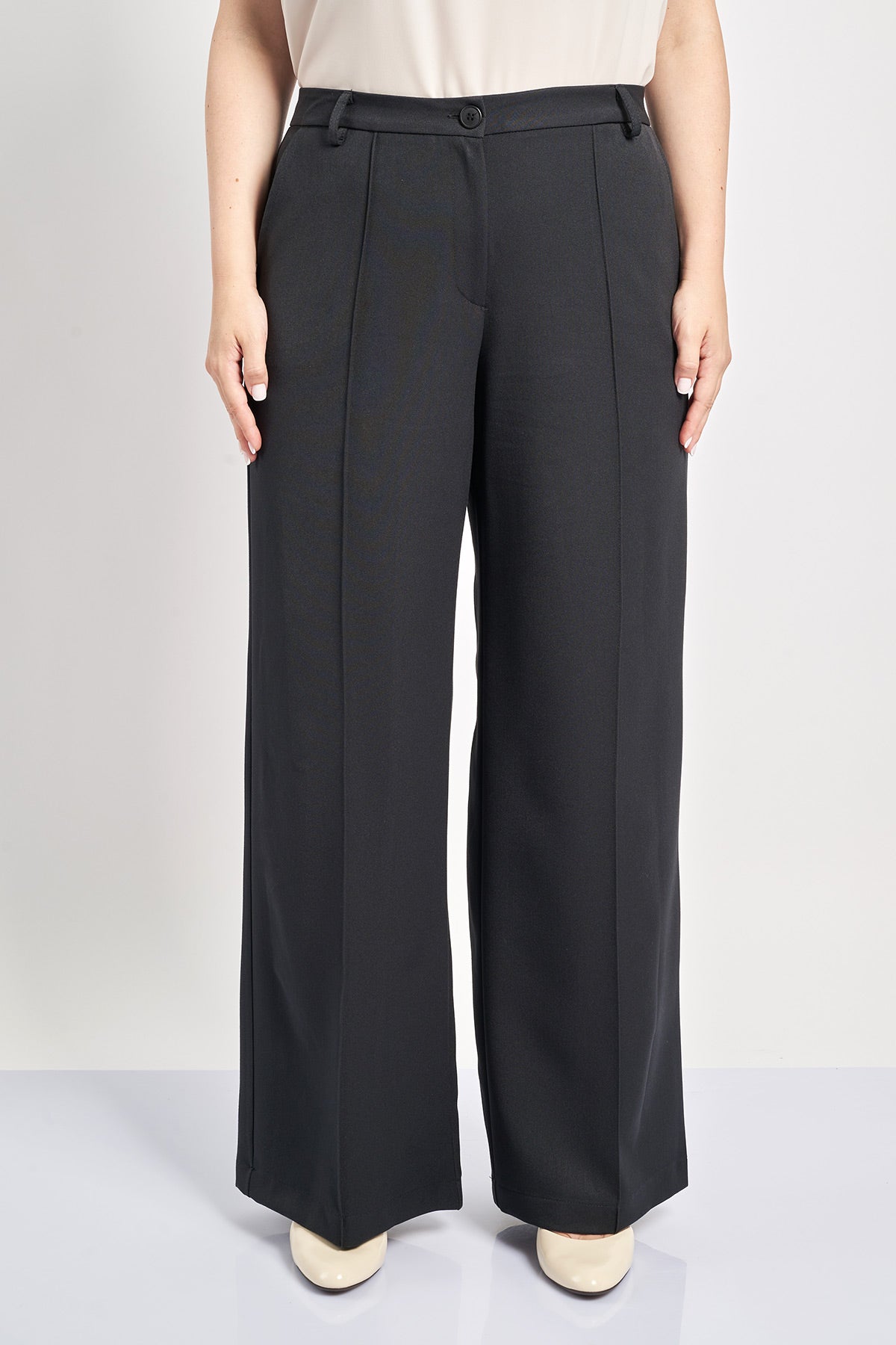 Tailored crepe trousers - Black