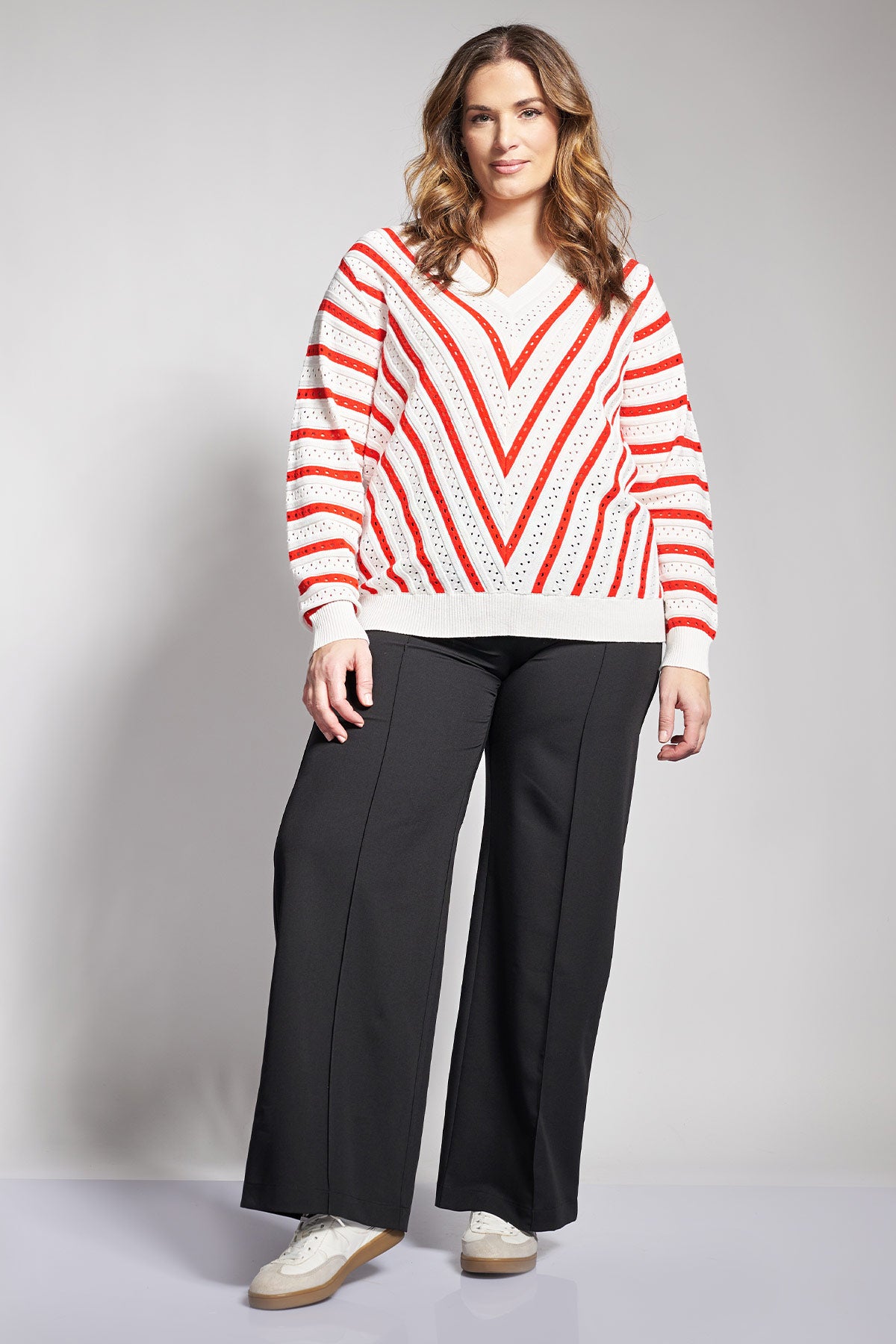 Tailored crepe trousers with ribbed trims - Black