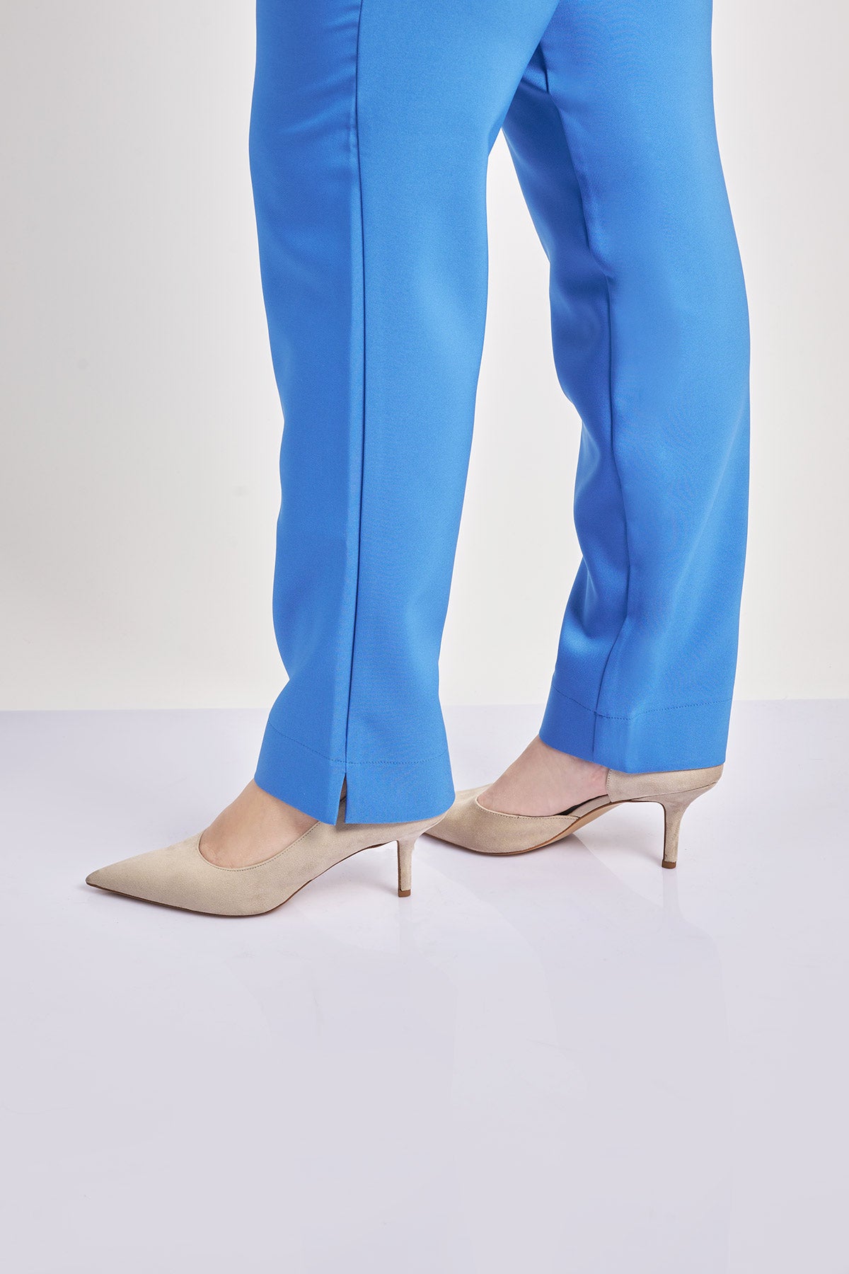 Crepe trousers in slim fit - Indigo