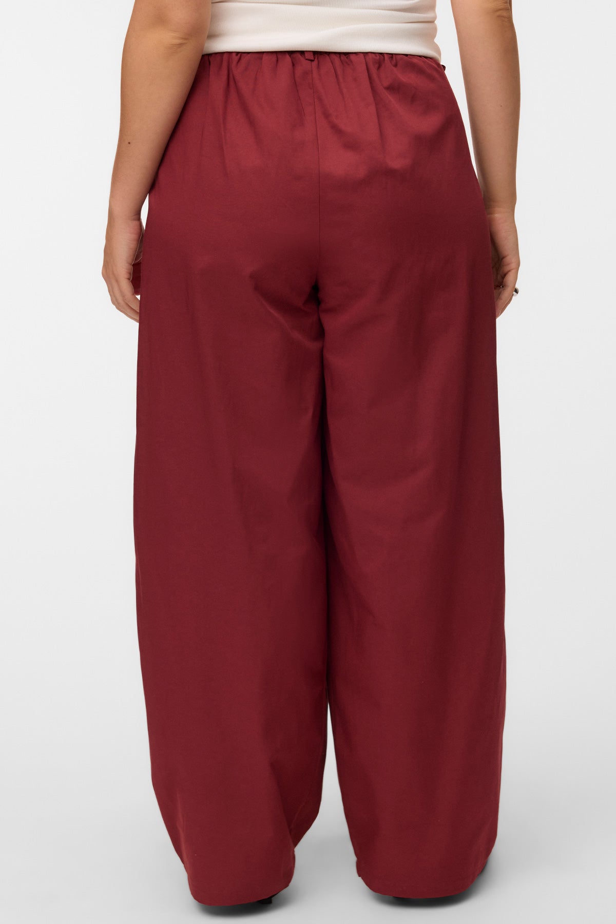 Παντελόνι σε στιλ barrel VERO MODA - Μπορντω