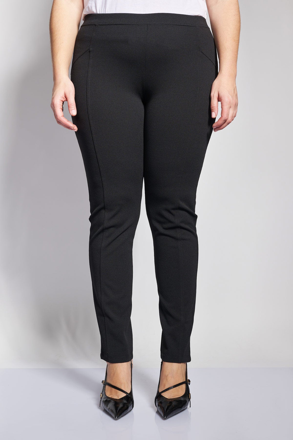 Slim scuba pants with elastic waist and front seam - Black