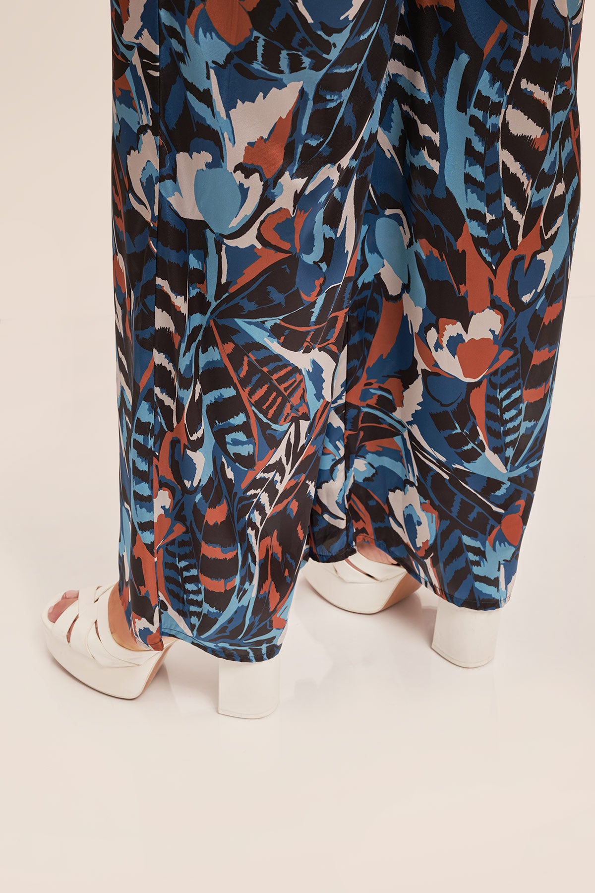 Satin trousers in botanical print - Blue