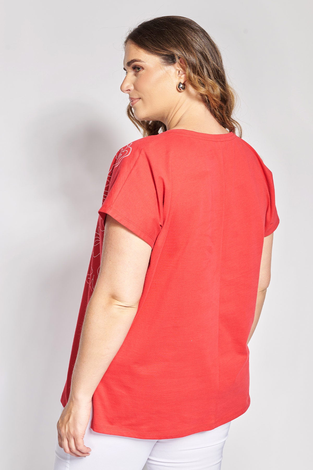 T-Shirt με στάμπα γραμμικό σχέδιο στον ώμο - Κόκκινο