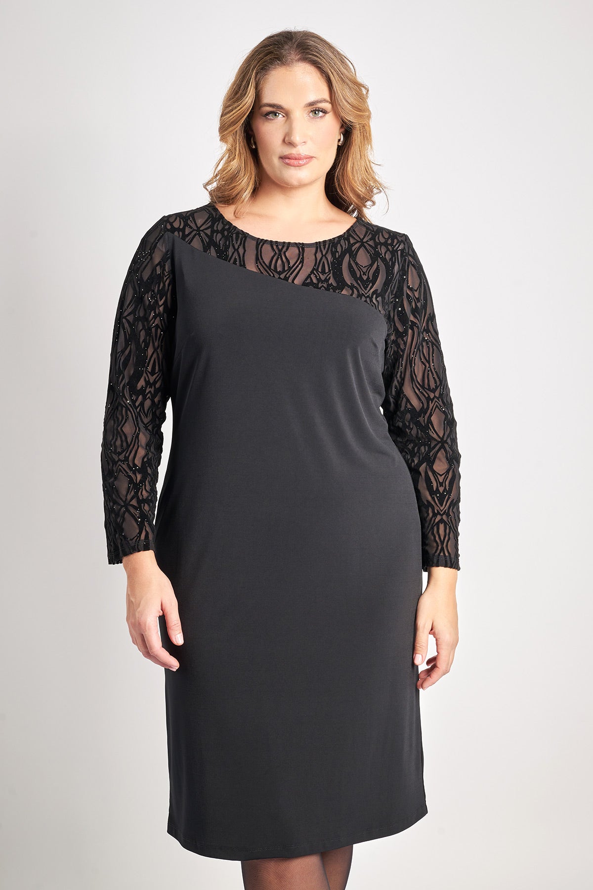 Evening midi dress with lace design and studs - Black