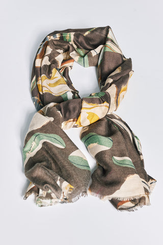 Soft scarf with abstract artistic print - Brown