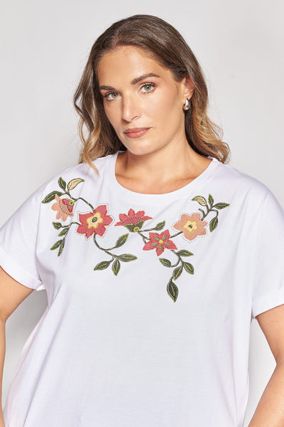T-shirt βαμβακερό με κεντητά λουλούδια - Άσπρο