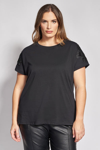 T-shirt βαμβακερό με μοτίφ με παγιέτες στα μανίκια - Μαύρο