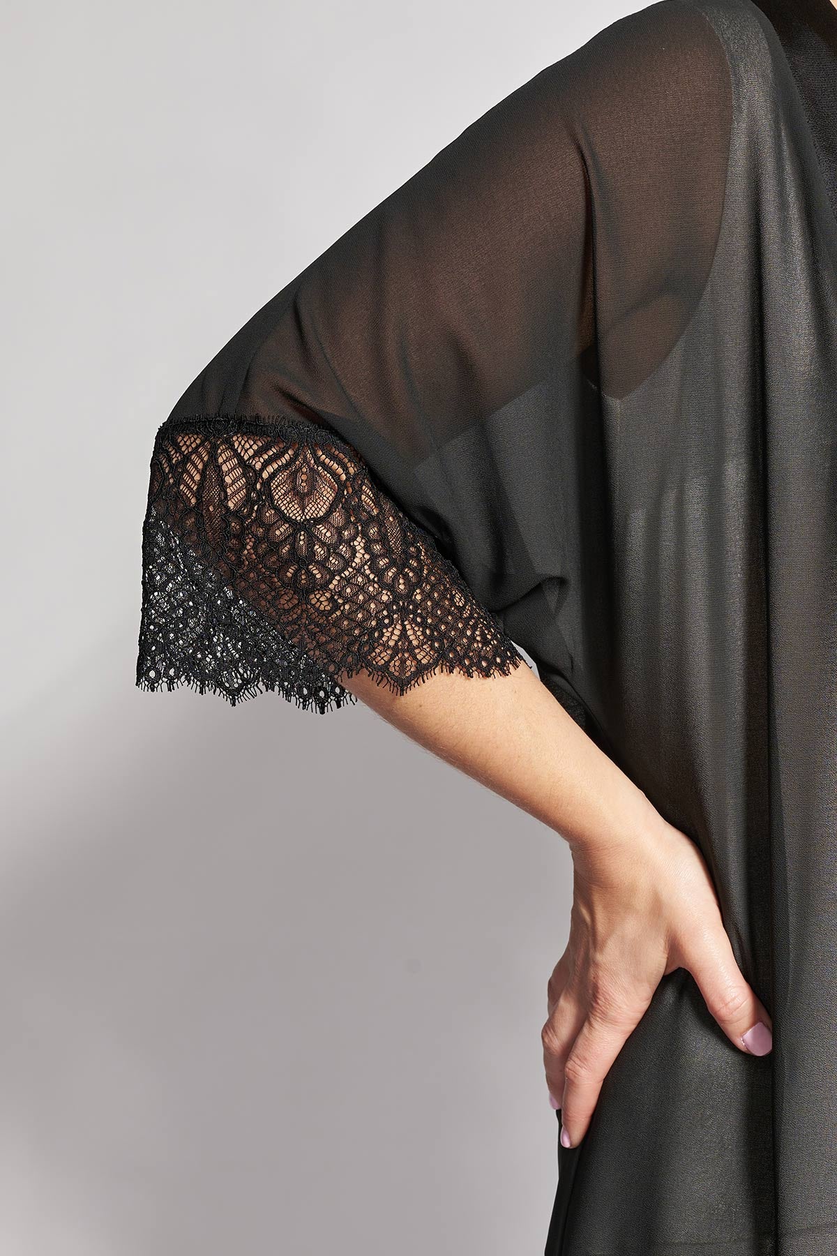Long sheer kimono with lace details - Black