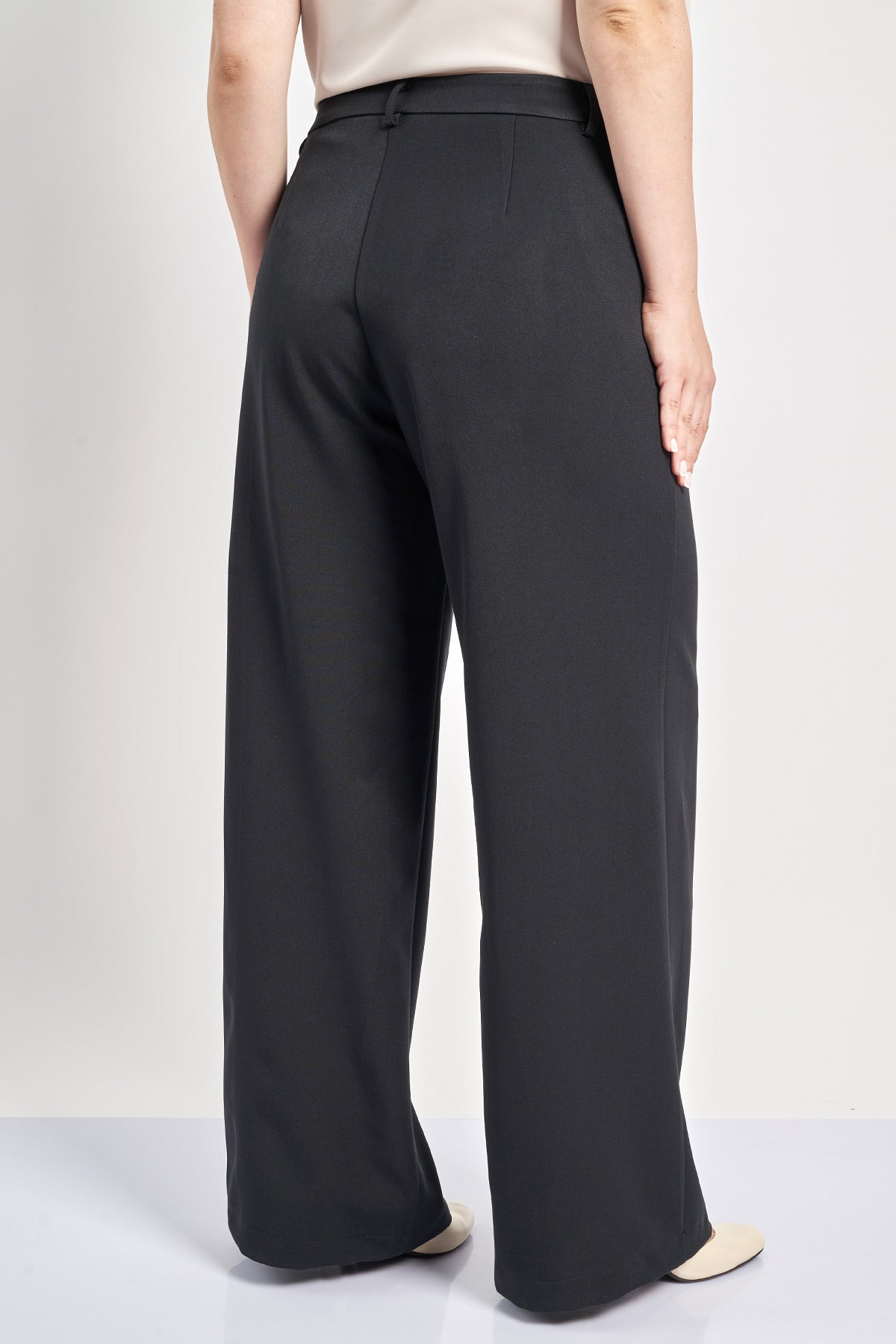 Tailored crepe trousers - Black