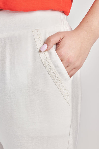 Peg trousers linen look with crochet details - Ecru