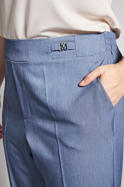 Peg παντελόνι twill TR με μεταλλικές αγκράφες στο ζωνάκι - Μπλε