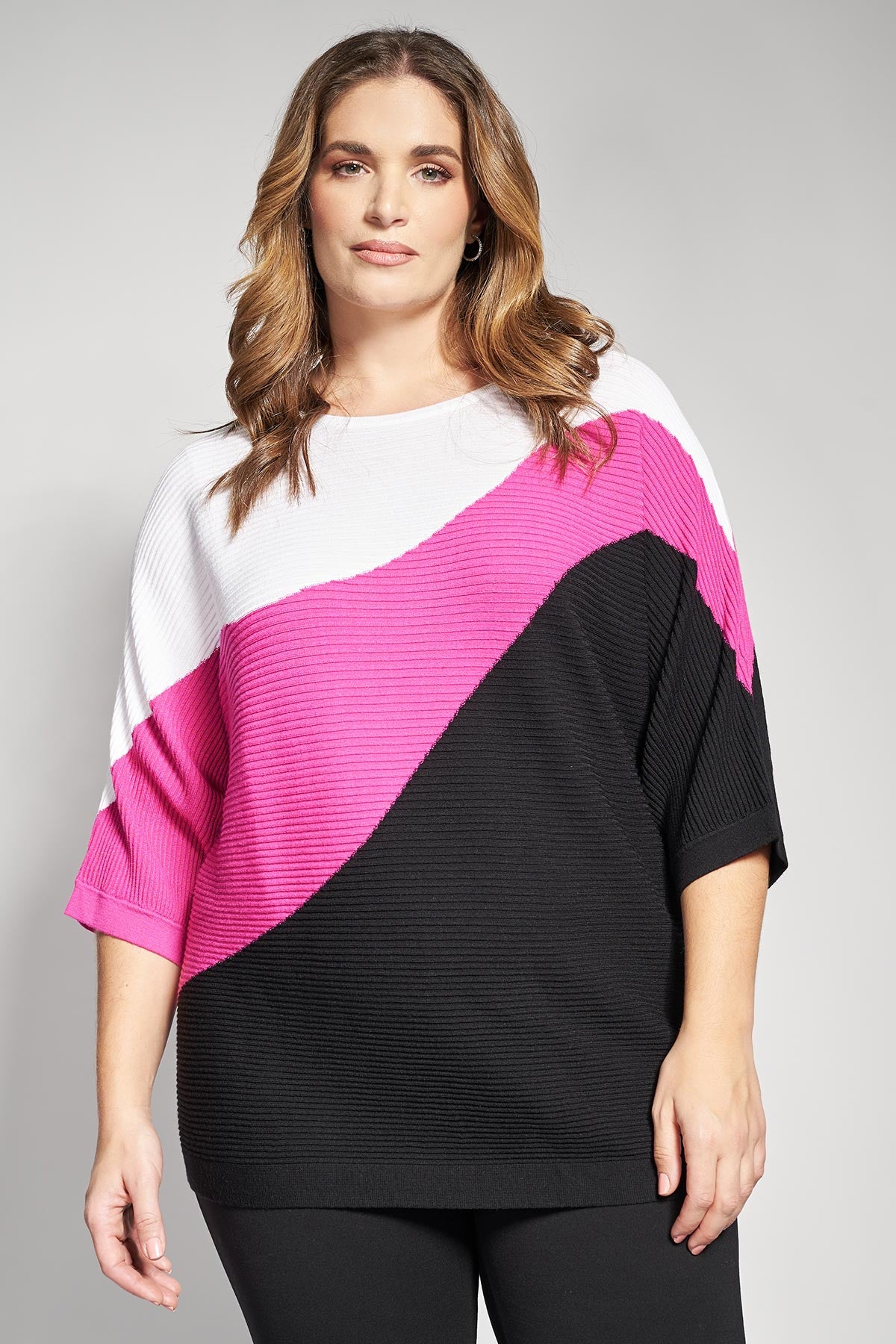 Color-block diagonal knitted top - Black