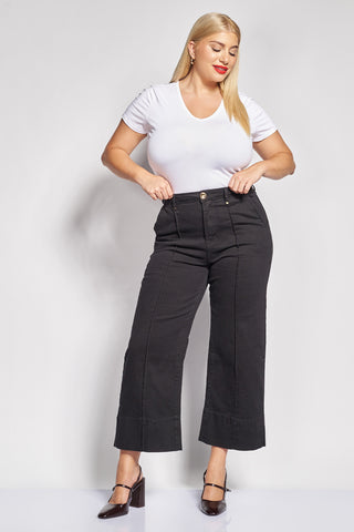 Front Seam Cropped Wide-Leg Jeans - Black