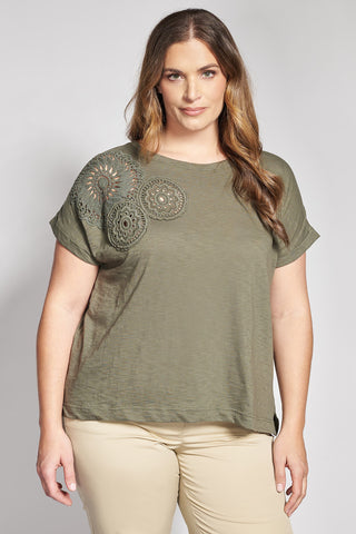 Cotton slub blouse with motif on the shoulder - Khaki